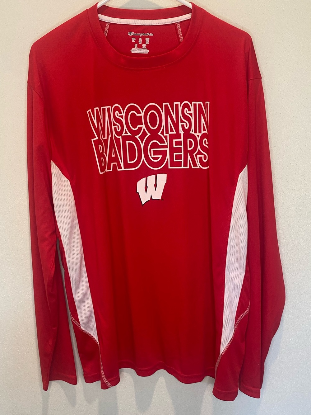 Champion Red Long Sleeve Wisconsin Badgers Performance Tee - Men’s XL